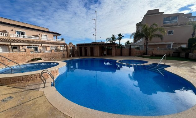 Resale - Apartment / flat -
Orihuela Costa - Villamartín