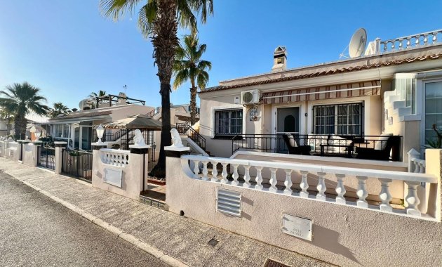 Resale - Townhouse -
Orihuela Costa - La Zenia