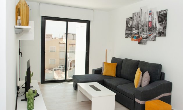 Resale - Apartment / flat -
Orihuela Costa - Villamartín