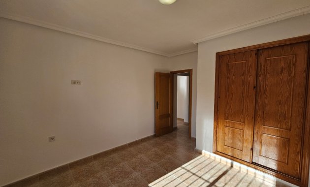 Resale - Villa -
Algorfa - Montemar