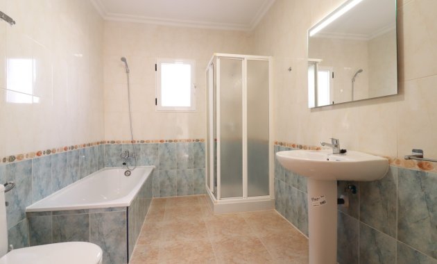 Resale - Villa -
Algorfa - Montemar