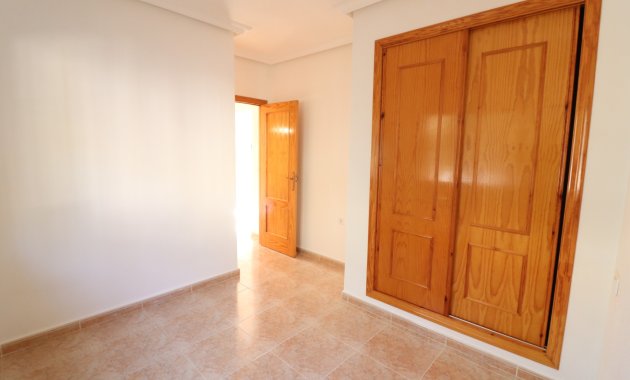 Resale - Villa -
Algorfa - Montemar