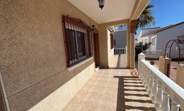 Resale - Villa -
Algorfa - Montemar