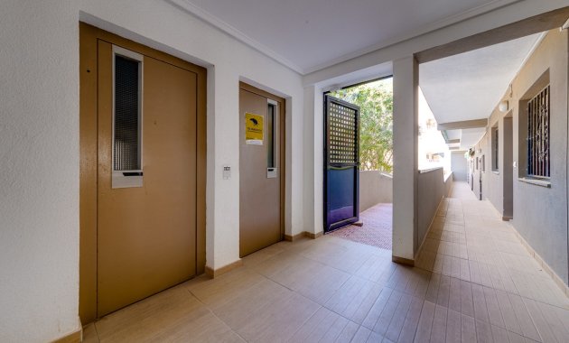 Resale - Apartment / flat -
Guardamar del Segura - Pinomar