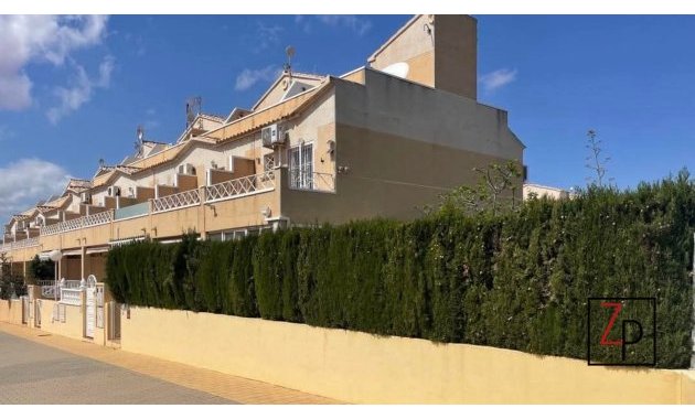 Endursala - Raðhús -
Torrevieja - Baños de Europa