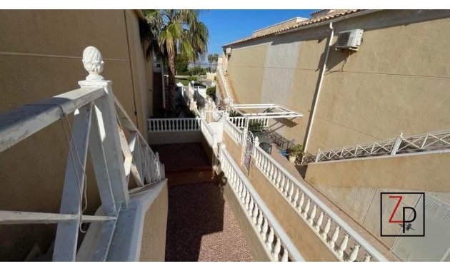 Endursala - Íbúð / íbúð -
Torrevieja - Baños de Europa