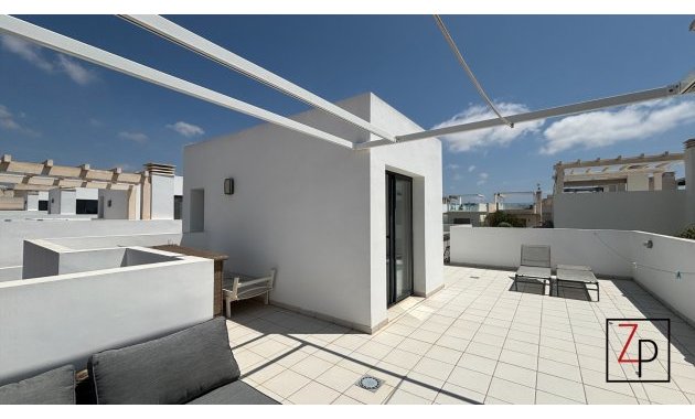 Reventa - Villa -
Ciudad Quesada - Doña Pepa