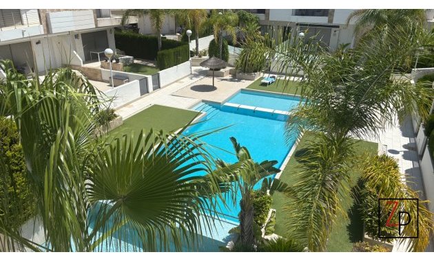 Reventa - Villa -
Ciudad Quesada - Doña Pepa