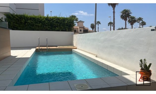Reventa - Villa -
Ciudad Quesada - Doña Pepa