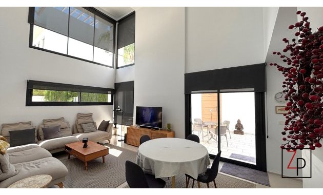 Reventa - Villa -
Ciudad Quesada - Doña Pepa