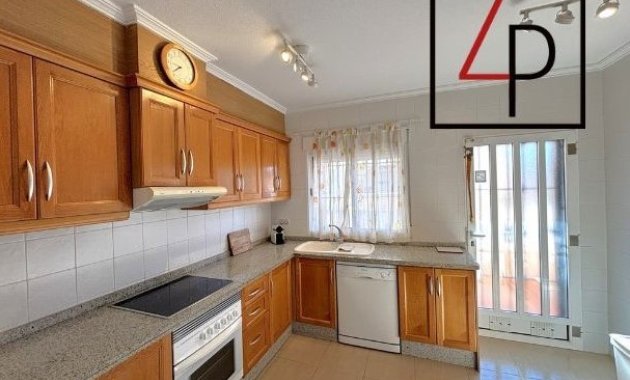 Resale - Apartment / flat -
Orihuela Costa - Villamartín