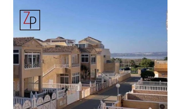 Resale - Apartment / flat -
Torrevieja - La Siesta - El Salado -  Torreta