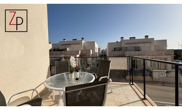 Resale - Apartment / flat -
Torrevieja - Nueva Torrevieja - Aguas Nuevas