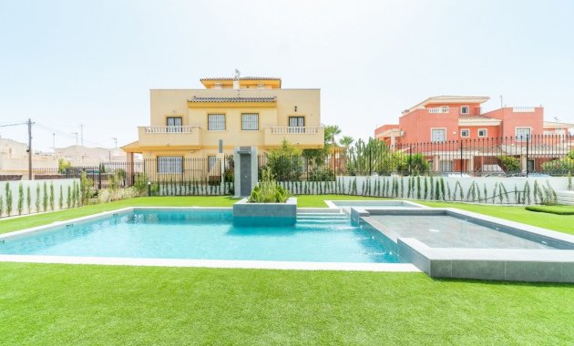 Nýbygging - Top Floor Bungalow -
Torrevieja - Los Balcones