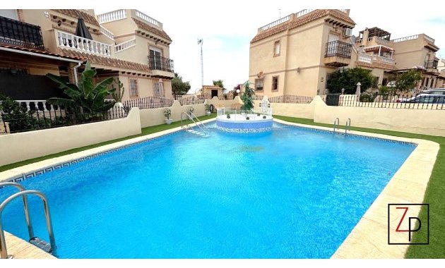 Resale - Duplex -
Orihuela Costa