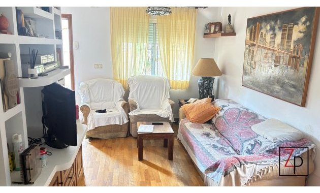 Endursala - Einbýlishús -
Torrevieja - Lago Jardín II