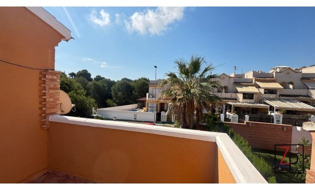 Endursala - Einbýlishús -
Torrevieja - Lago Jardín II