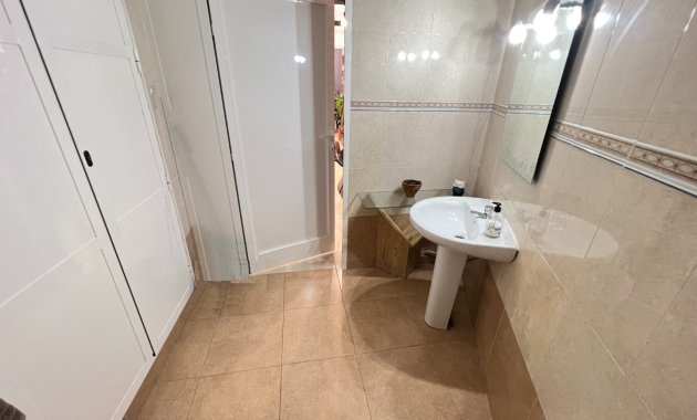 Resale - Commercial -
Guardamar del Segura