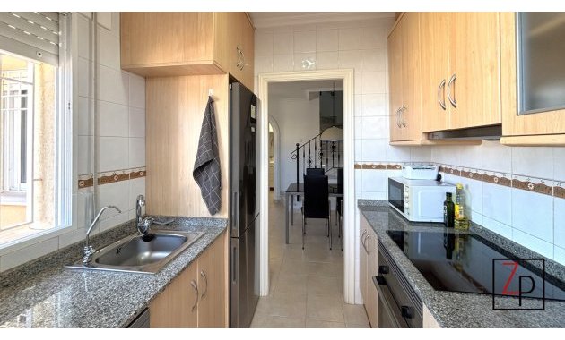 Resale - Townhouse -
Villamartín - PAU 8