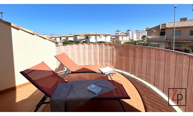 Resale - Townhouse -
Villamartín - PAU 8