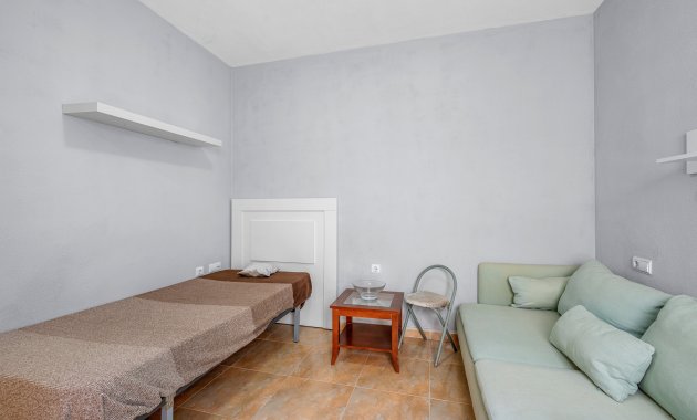 Resale - Apartment  -
Almoradí