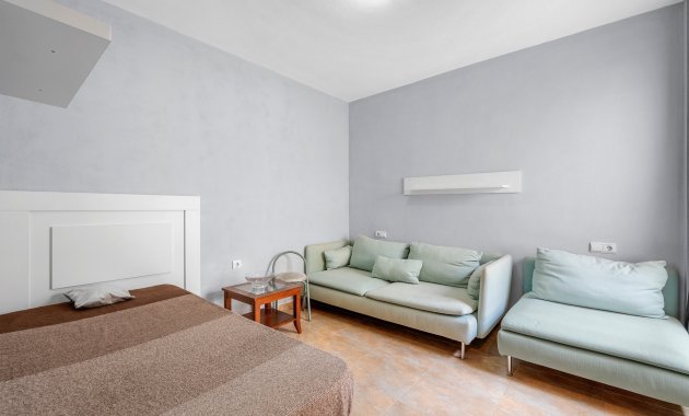 Resale - Apartment  -
Almoradí