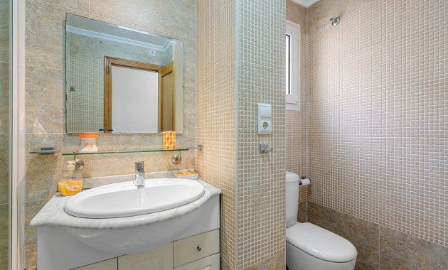 Resale - Apartment  -
Almoradí