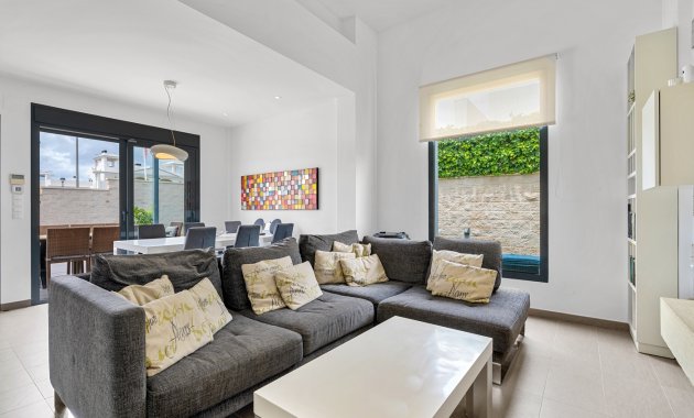 Resale - Villa -
Ciudad Quesada - Rojales