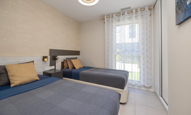 Resale - Apartment  -
Orihuela Costa - Playa Flamenca