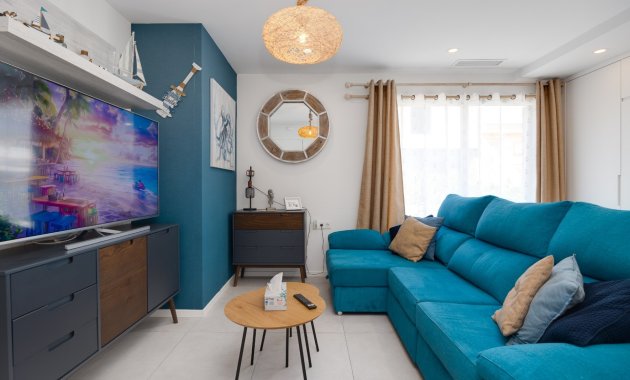 Resale - Apartment  -
Orihuela Costa - Playa Flamenca