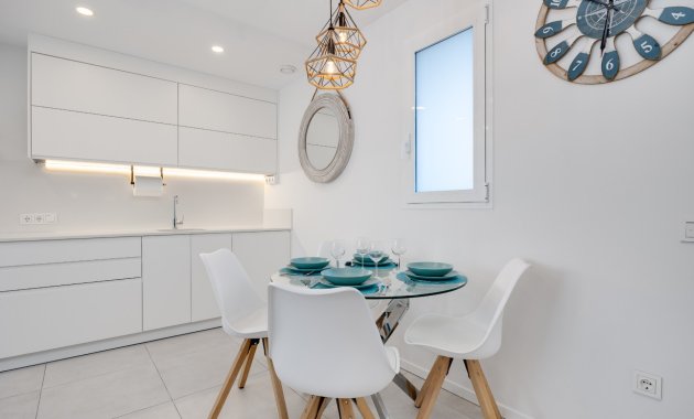 Resale - Apartment  -
Orihuela Costa - Playa Flamenca