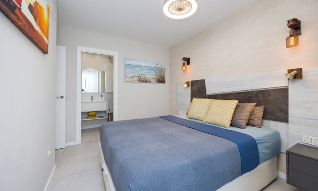 Resale - Apartment  -
Orihuela Costa - Playa Flamenca