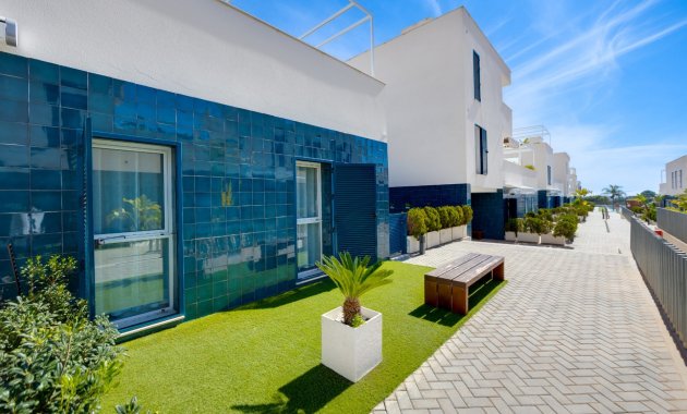 Resale - Apartment  -
Orihuela Costa - Playa Flamenca