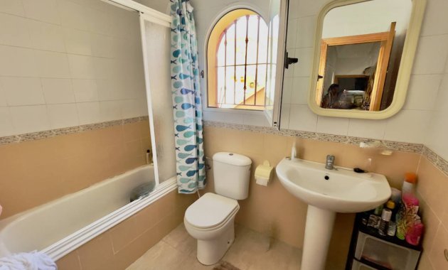 Resale - Villa -
3409 - Lo Crispin