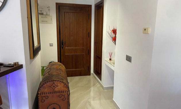 Endursala - Íbúð -
Punta Prima