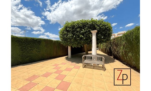 Resale - Townhouse -
Orihuela Costa - La Florida