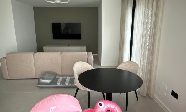 Reventa - Villa -
Ciudad Quesada