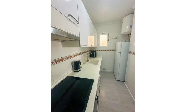 Resale - Apartment  -
Torrevieja - Parque de las Naciones