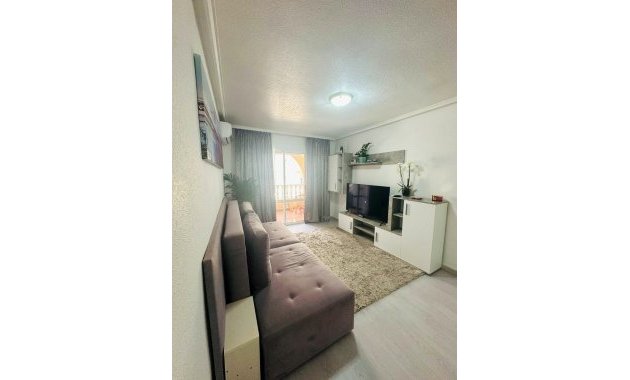 Resale - Apartment  -
Torrevieja - Parque de las Naciones