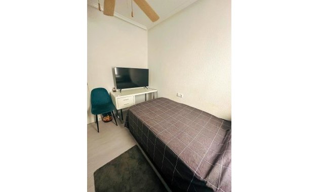 Resale - Apartment  -
Torrevieja - Parque de las Naciones