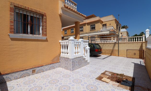 Resale - Villa -
Ciudad Quesada - Lo Marabu