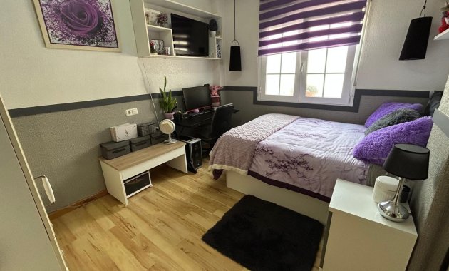 Resale - Villa -
Los Montesinos