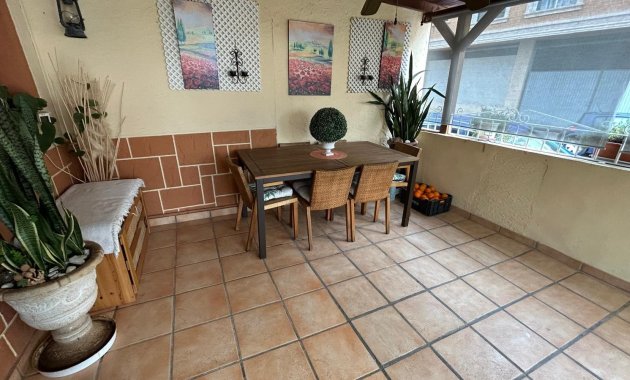 Resale - Villa -
Los Montesinos