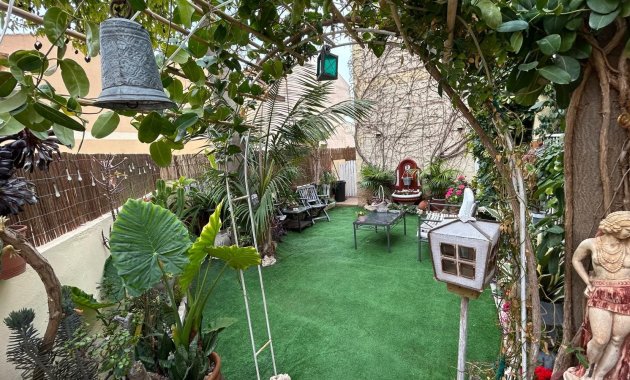 Resale - Villa -
Los Montesinos