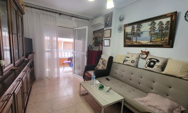 Resale - Apartment  -
Torrevieja - Parque de las Naciones