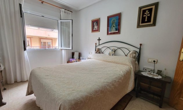 Resale - Apartment  -
Torrevieja - Parque de las Naciones