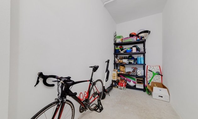 Resale - Apartment  -
Orihuela - Las Colinas golf