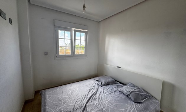 Resale - Apartment  -
Guardamar del Segura - El Raso