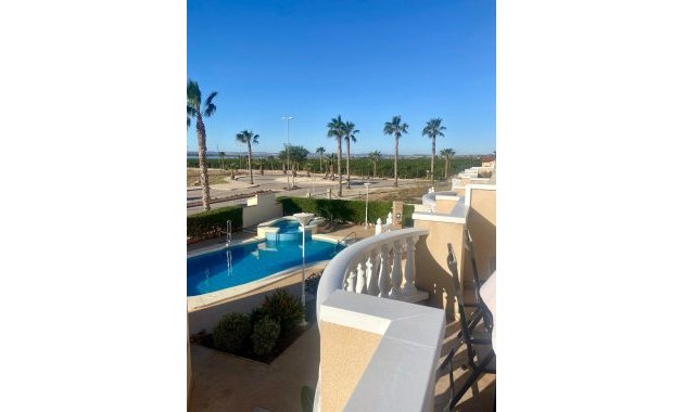 Resale - Apartment  -
Guardamar del Segura - El Raso