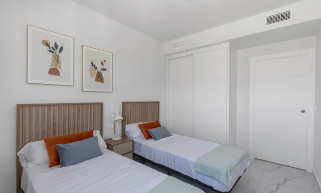 Resale - Apartment  -
Orihuela Costa - Playa Flamenca